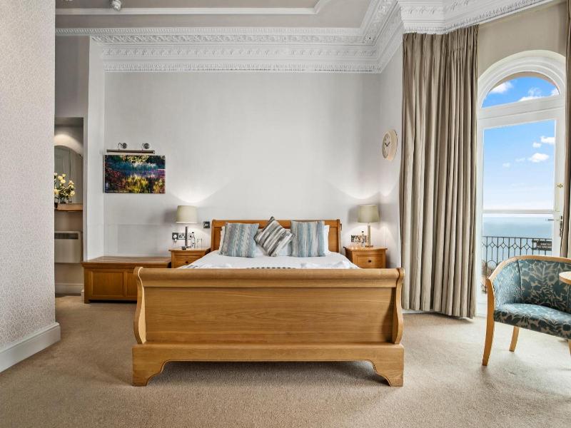 Giltar Hotel image