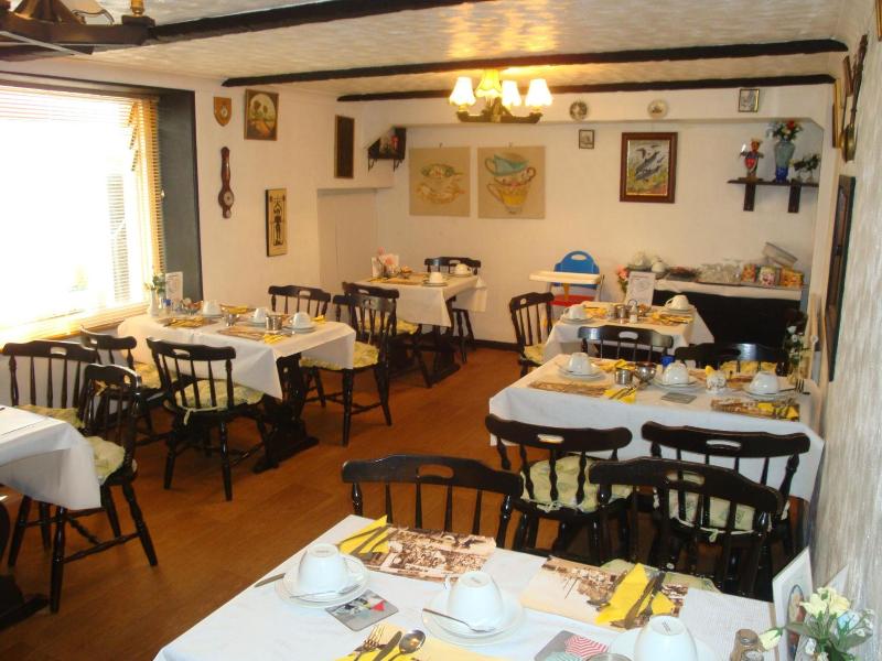 Spencer Court image