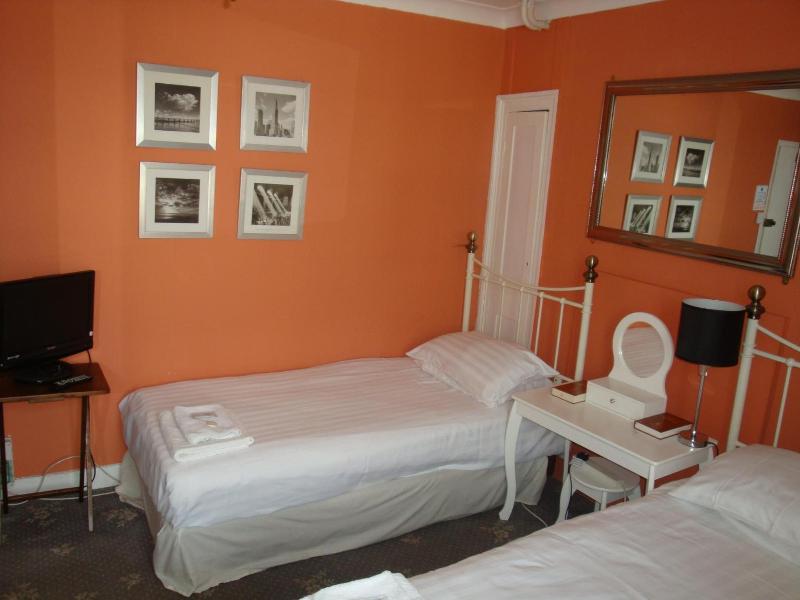 Spencer Court image