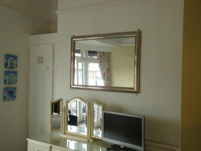 Spencer Court image