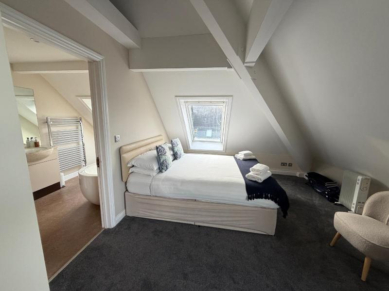 Boathouse Hotel image