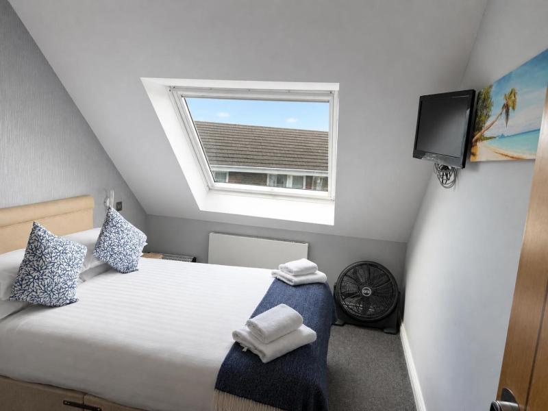 Boathouse Hotel image