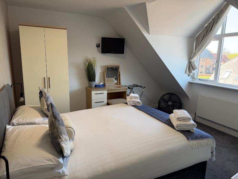 Boathouse Hotel image