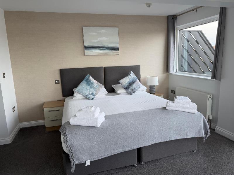 Boathouse Hotel image