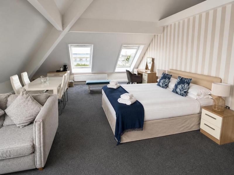 Boathouse Hotel image