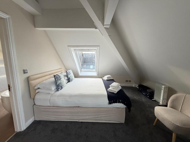 Boathouse Hotel image