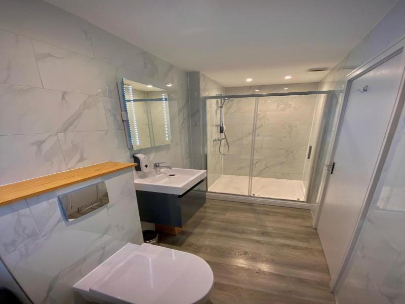 Holtwhites Hotel image