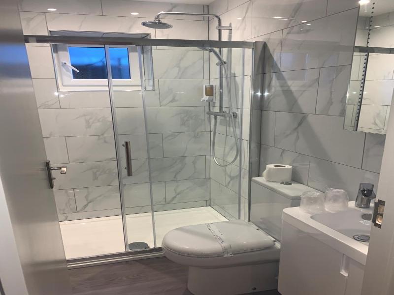 Holtwhites Hotel image