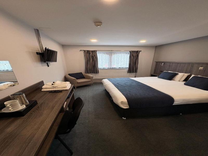 Sandown Park Lodge image