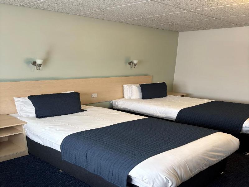Sandown Park Lodge image