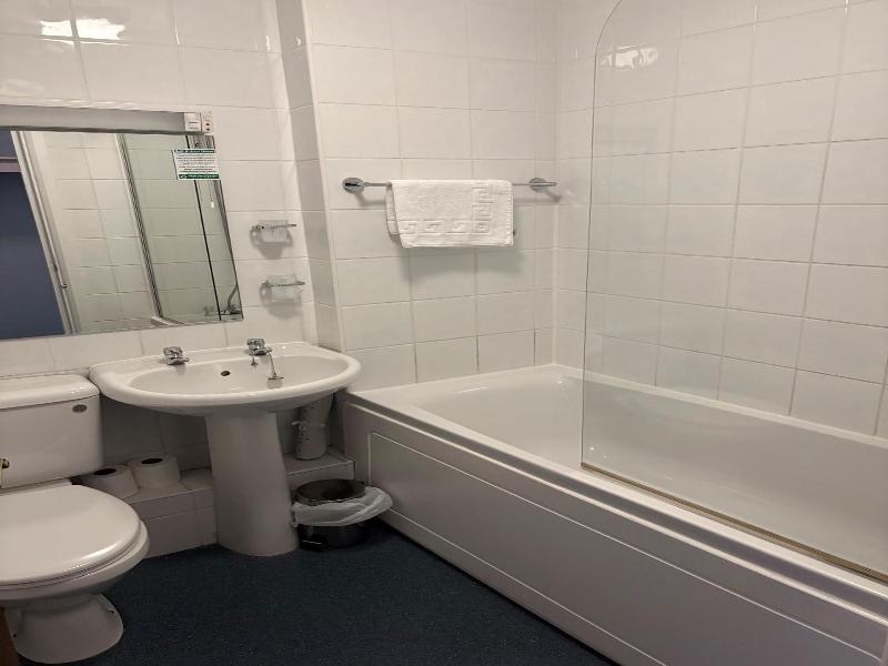 Sandown Park Lodge image