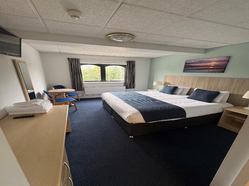 Sandown Park Lodge image