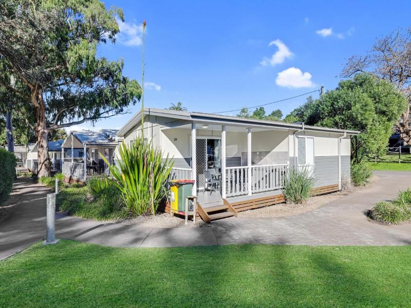 Kendalls Beach Holiday Park image
