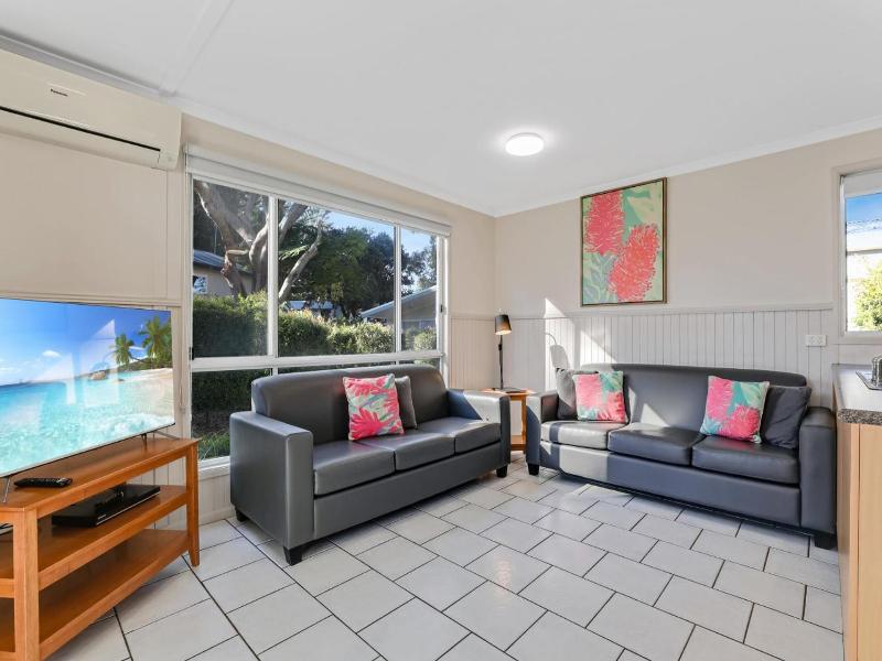 Kendalls Beach Holiday Park image