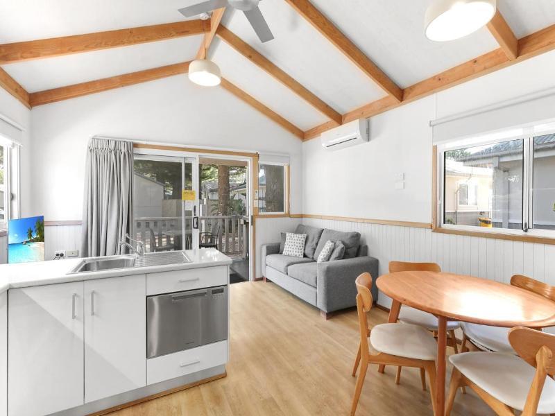 Kendalls Beach Holiday Park image