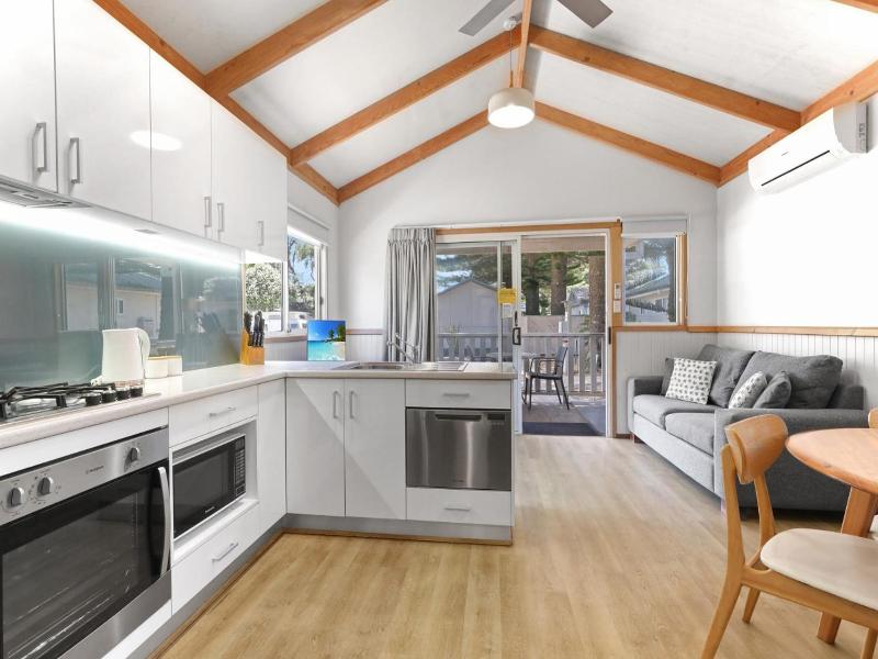 Kendalls Beach Holiday Park image