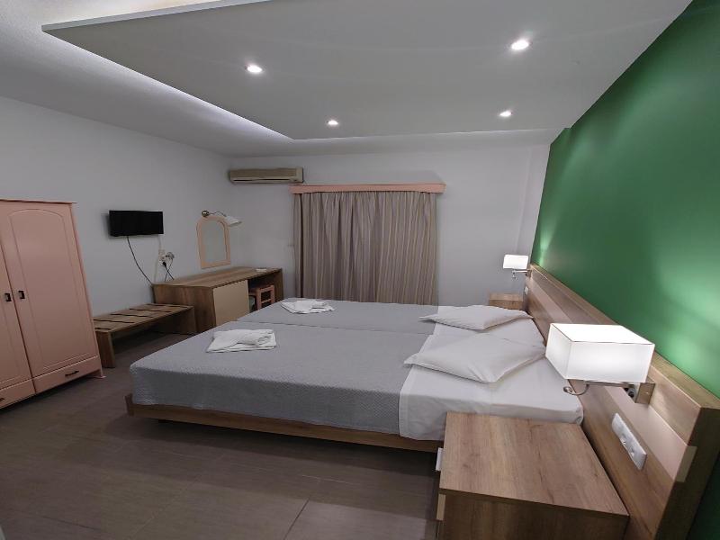 Ifigenia Hotel image