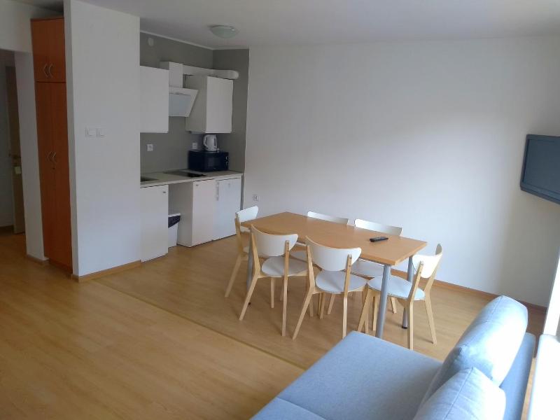 Warsaw Apartments Magnolie image