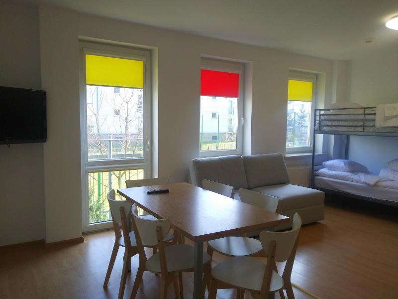 Warsaw Apartments Magnolie image