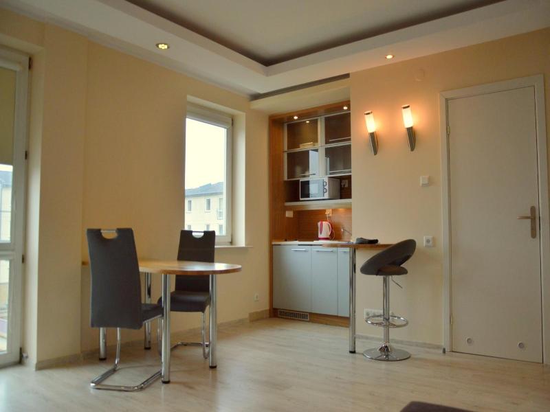 Warsaw Apartments Magnolie image