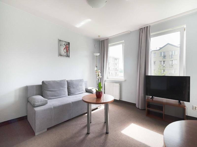 Warsaw Apartments Magnolie image
