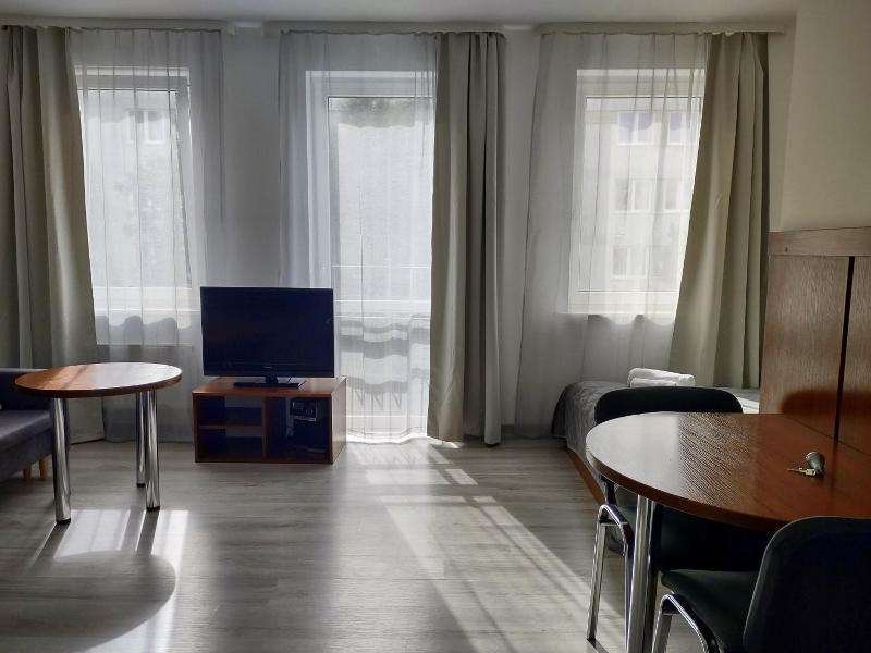 Warsaw Apartments Magnolie image