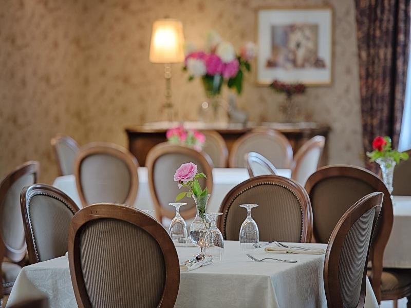 Forrest Hotel & Restaurant