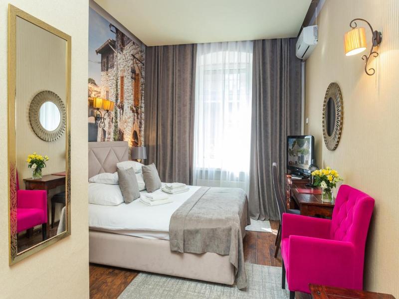 Hotel Wenecki image