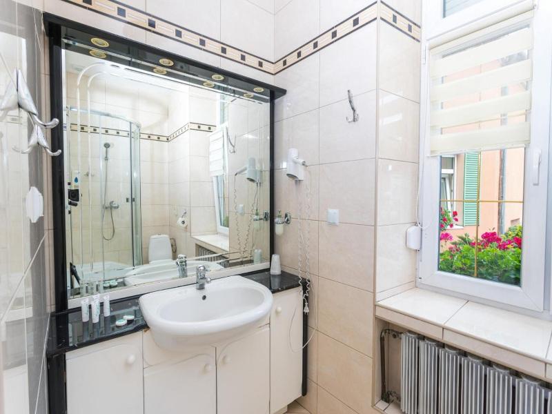 Hotel Wenecki image
