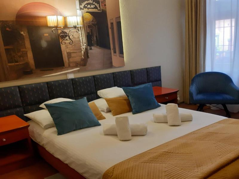 Hotel Wenecki image