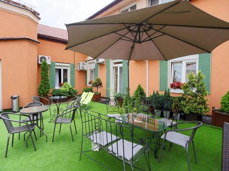 Hotel Wenecki image