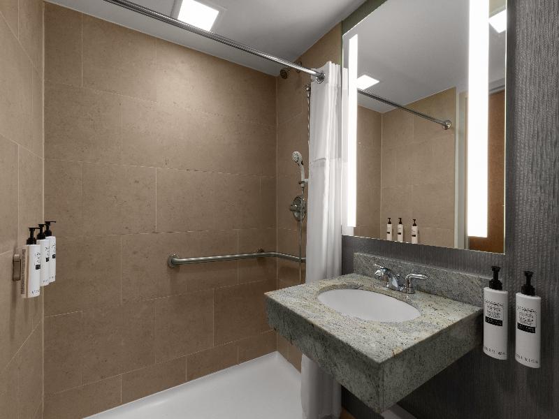 Hilton Garden Inn NY West 35 Street image