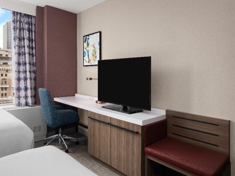 Hilton Garden Inn NY West 35 Street image
