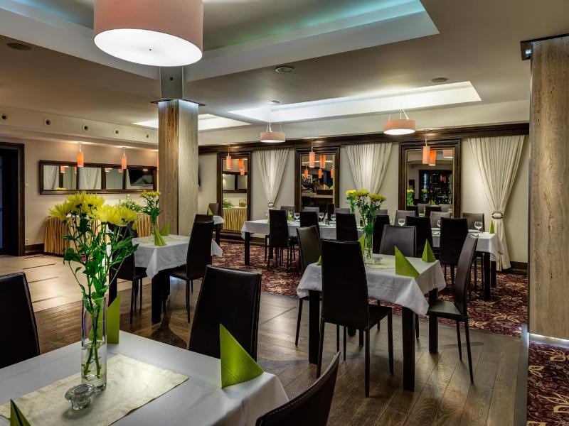 Hotel-restauracja Platan image