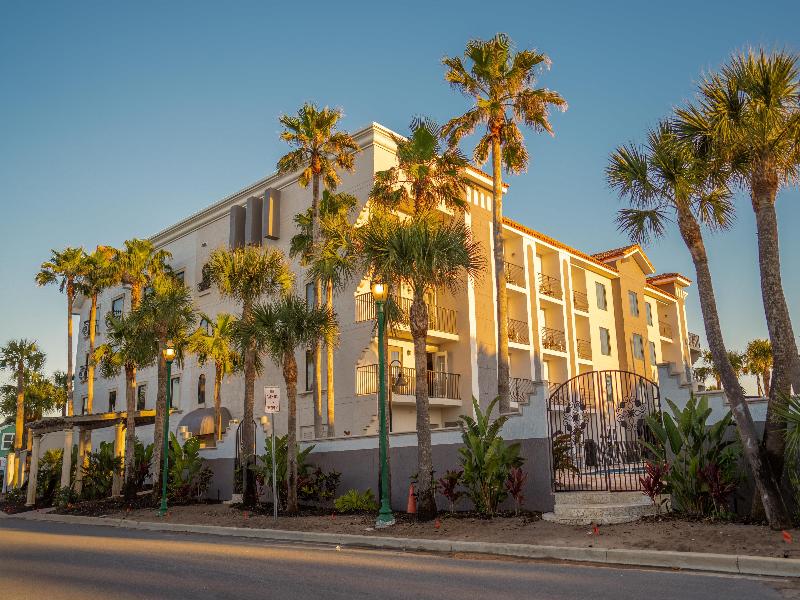 Castillo Real St. Augustine Beach Resort Tapestry image