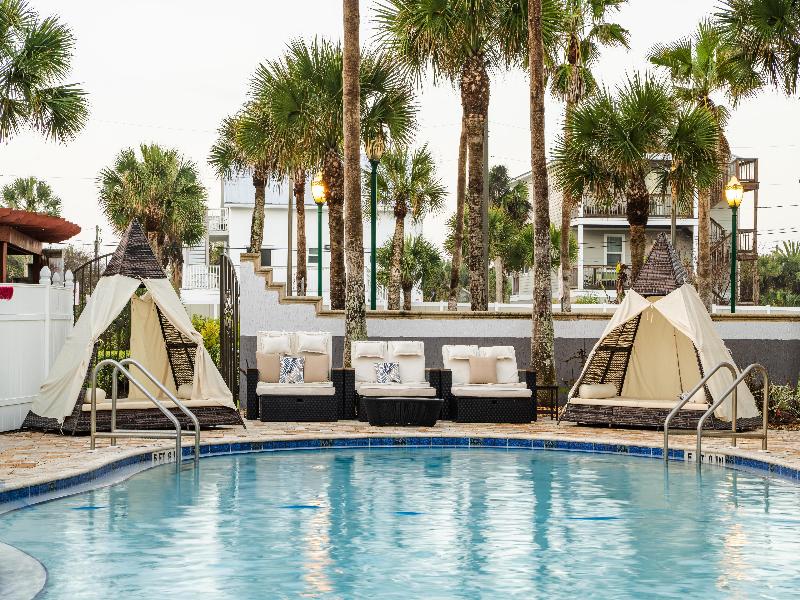 Castillo Real St. Augustine Beach Resort Tapestry image