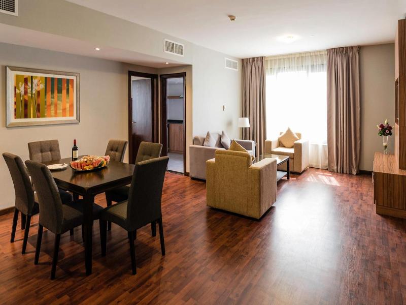 Emirates Plaza Hotel image