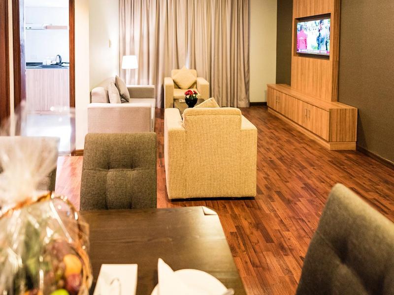 Emirates Plaza Hotel image