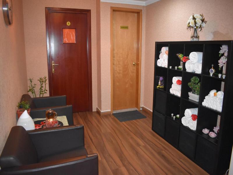 Emirates Plaza Hotel image
