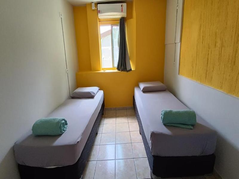 Ilha Hostel image