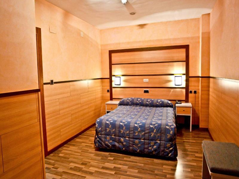 Hotel Pio Xii Jumilla image