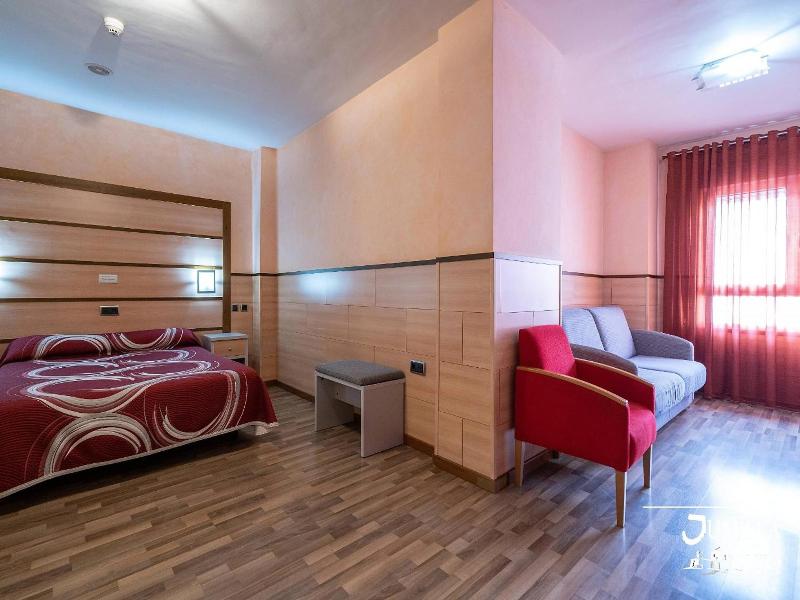 Hotel Pio Xii Jumilla image