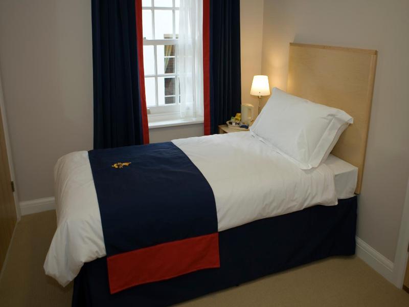Royal Southern Yacht Club image