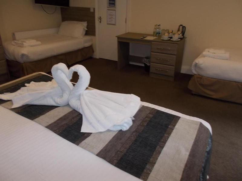 Queens Arms Country Inn image