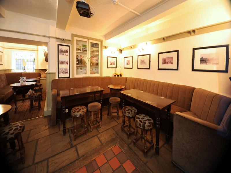 Queens Arms Country Inn image