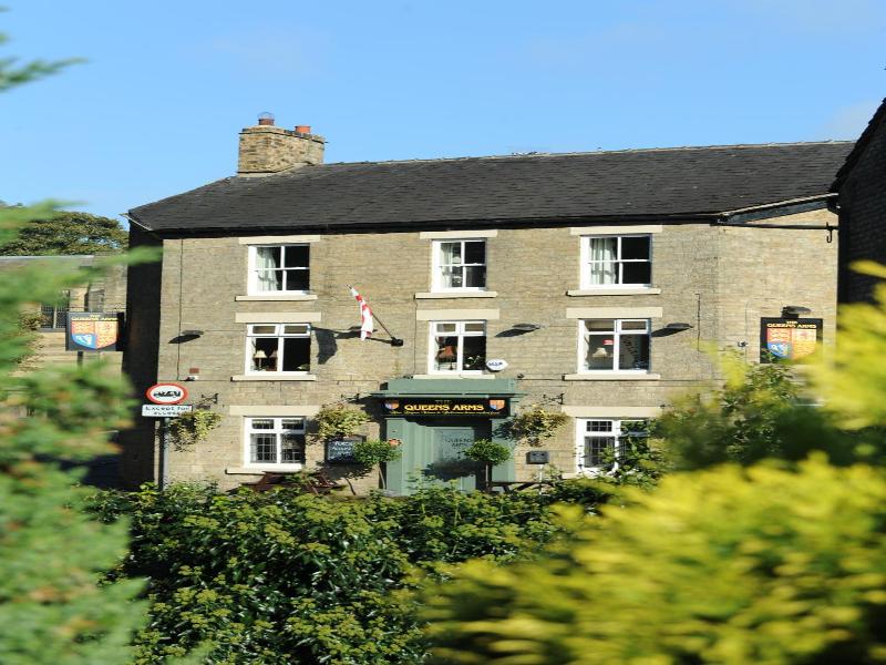 Queens Arms Country Inn image