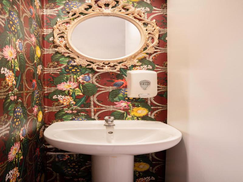 Casa Barcelo Camp Nou Barcelona image