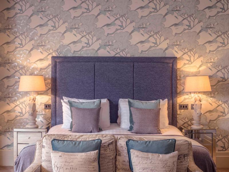 Clifton Arms Hotel image