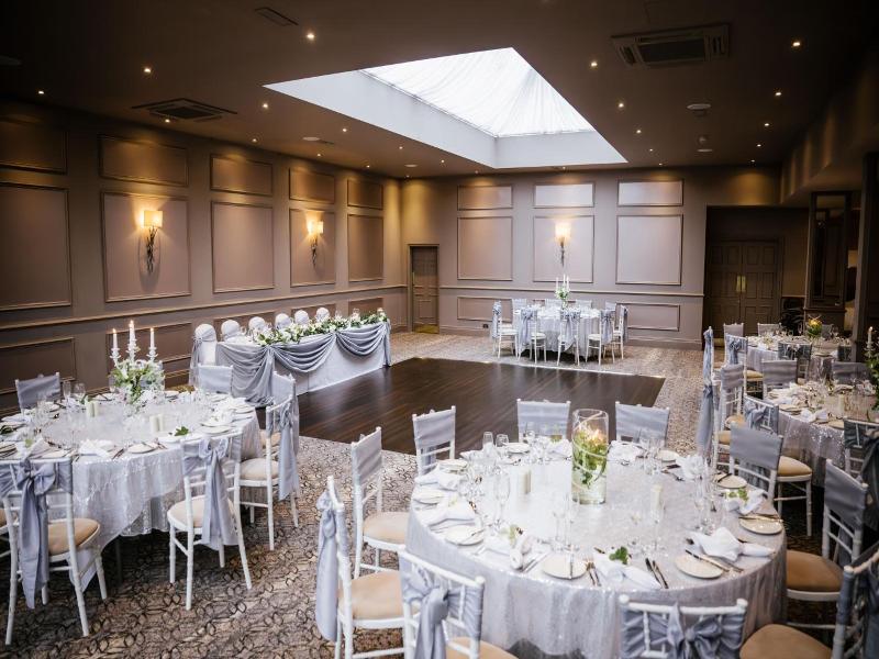 Clifton Arms Hotel image