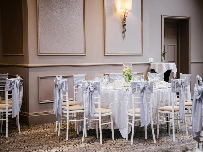 Clifton Arms Hotel image